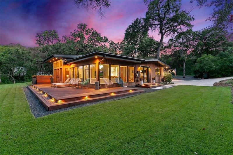 Virtual tour of 609 Laurel Valley RD