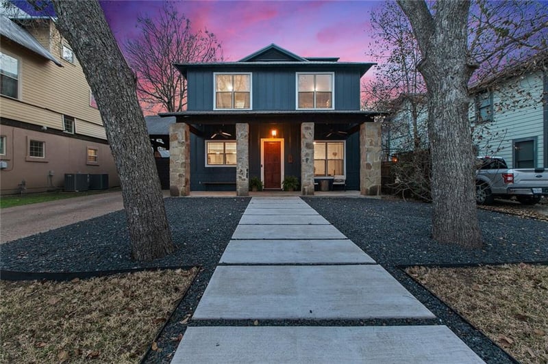 Virtual tour of 609 W Johanna ST