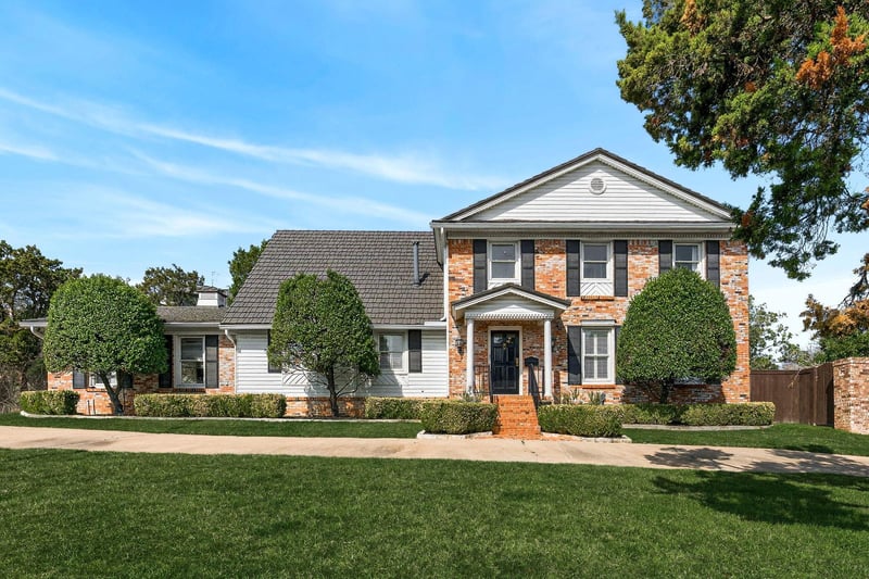 Virtual tour of 6101 Shadow Mountain DR