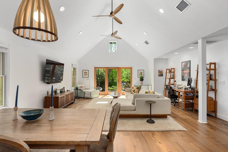 Virtual tour of 6103 Bull Creek RD