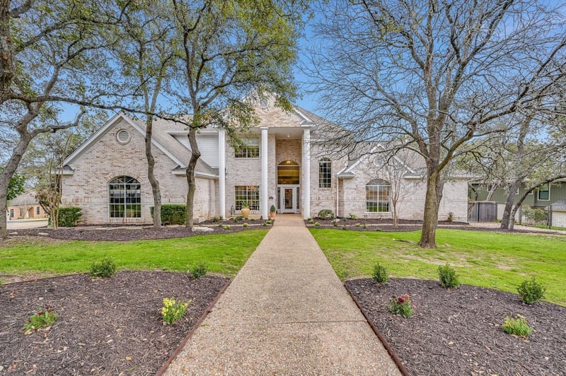 Virtual tour of 6103 Lonesome Valley Trl