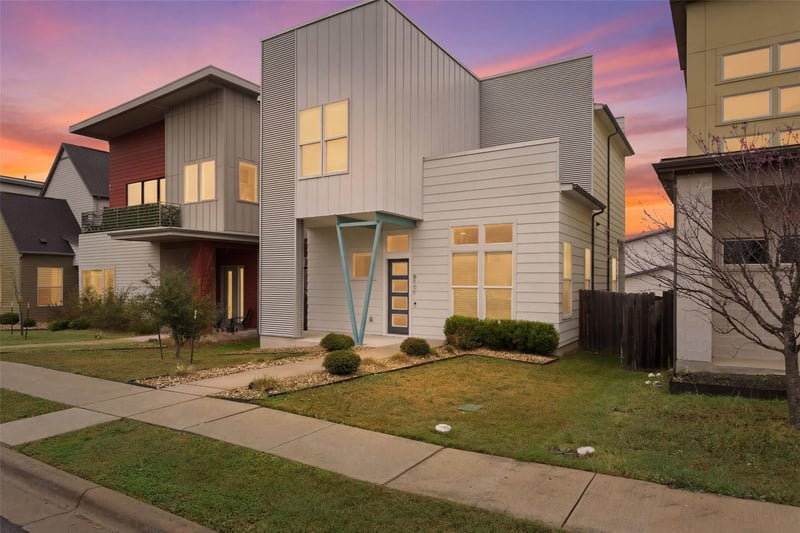 Virtual tour of 6104 Florencia Ln