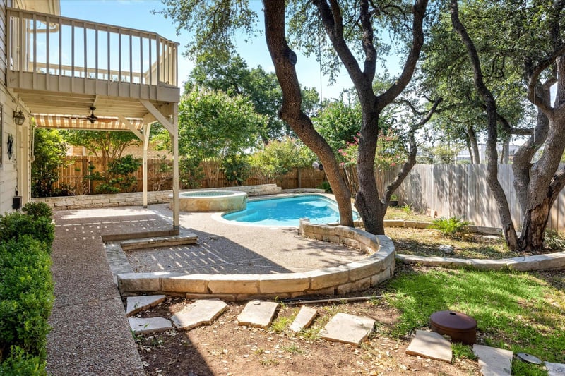 Virtual tour of 6104 Nashua CT