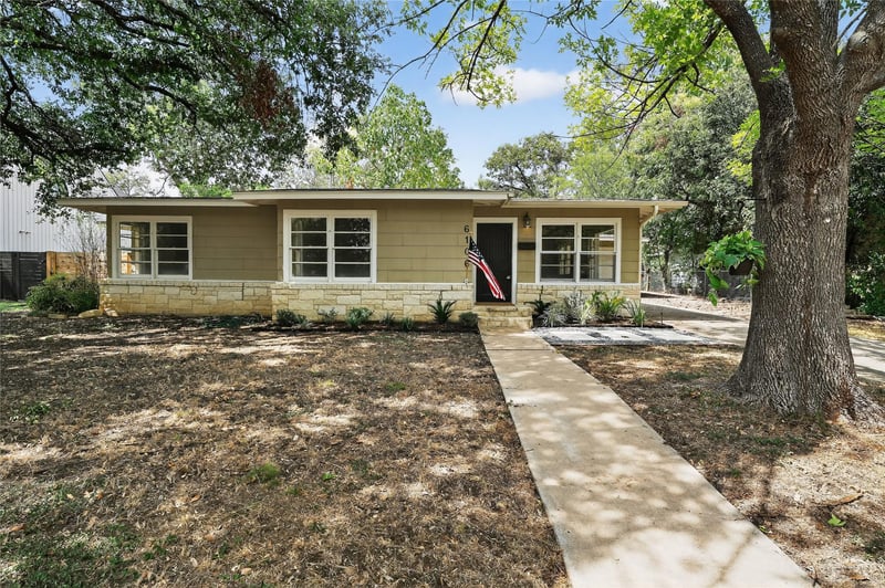 Virtual tour of 6106 Bull CRK