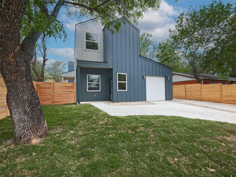 Virtual tour of 6111 Carnation TER Unit #1