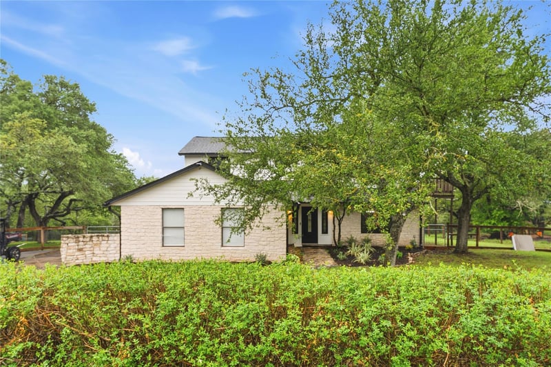 Virtual tour of 612 Canyon Rim DR