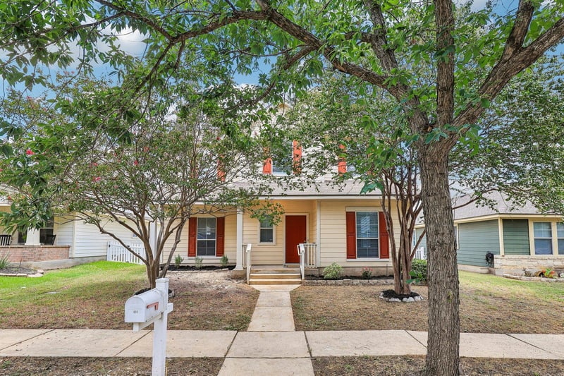 Virtual tour of 616 Scheel