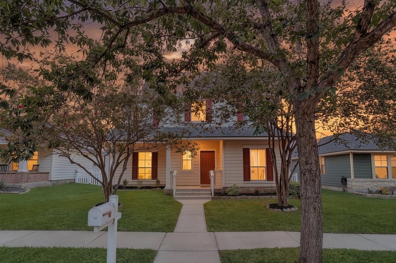Virtual tour of 616 Scheel