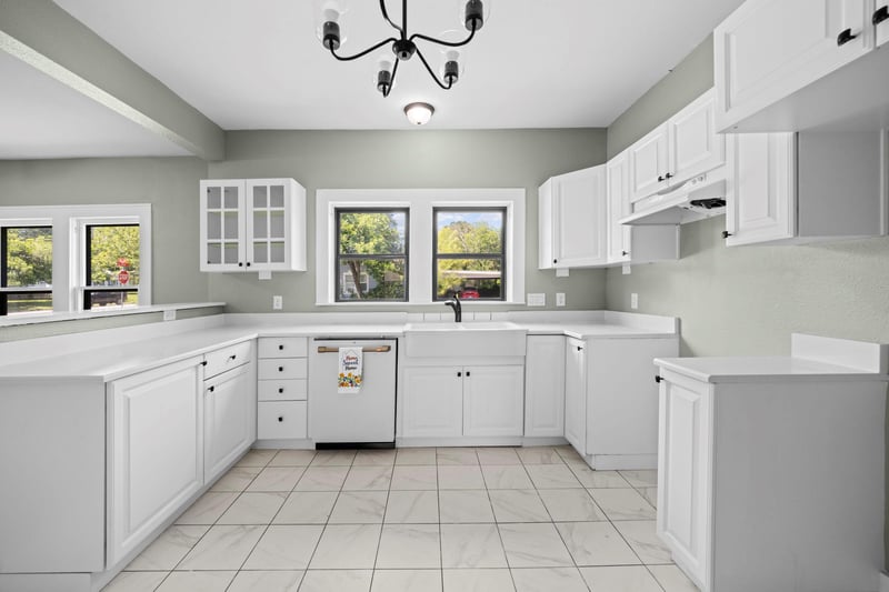 Virtual tour of 617 N Beal ST