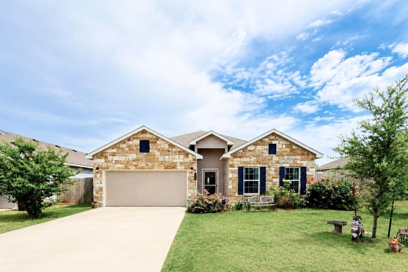 Virtual tour of 617 W Sheldon Ave
