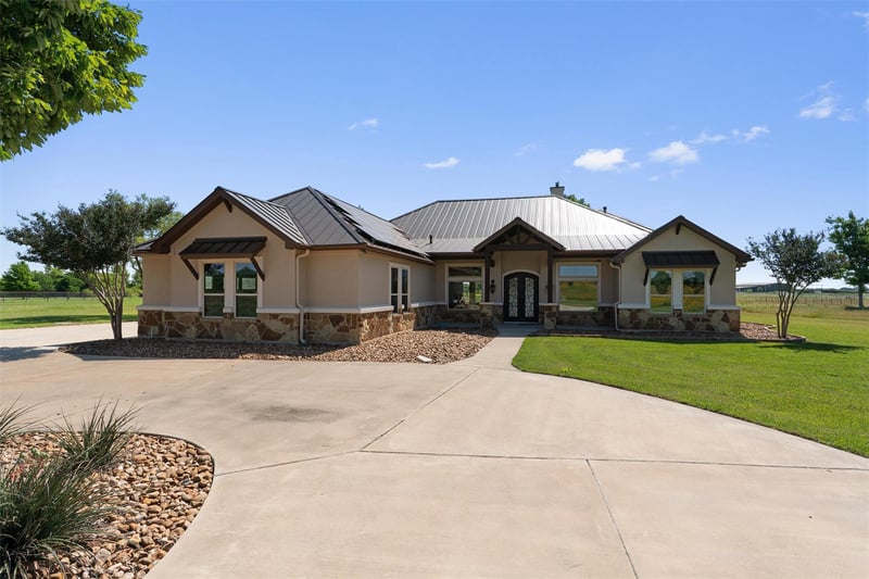 Virtual tour of 619 Heritage CV