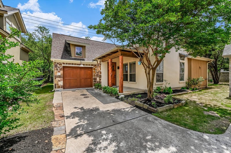 Virtual tour of 6201 River Place BLVD Unit #10