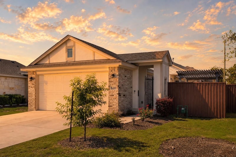 Virtual tour of 6203 Principale DR