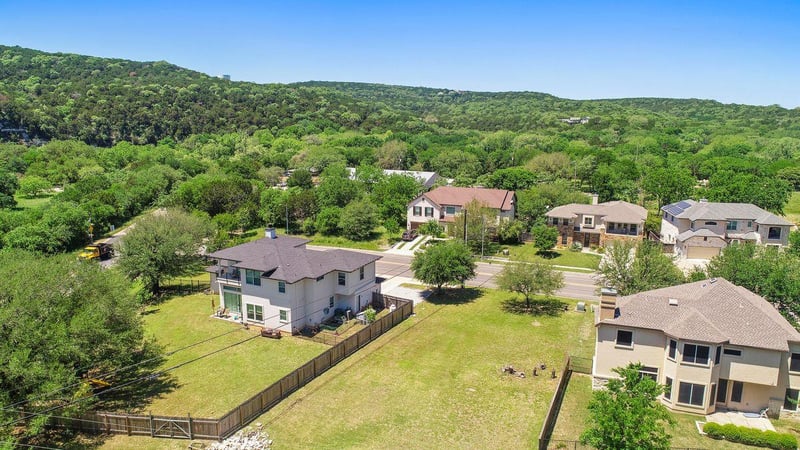 Virtual tour of 6204 Yaupon Dr