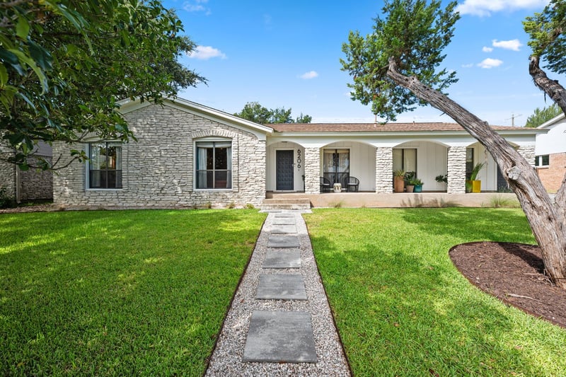 Virtual tour of 6206 Highland Hills Dr