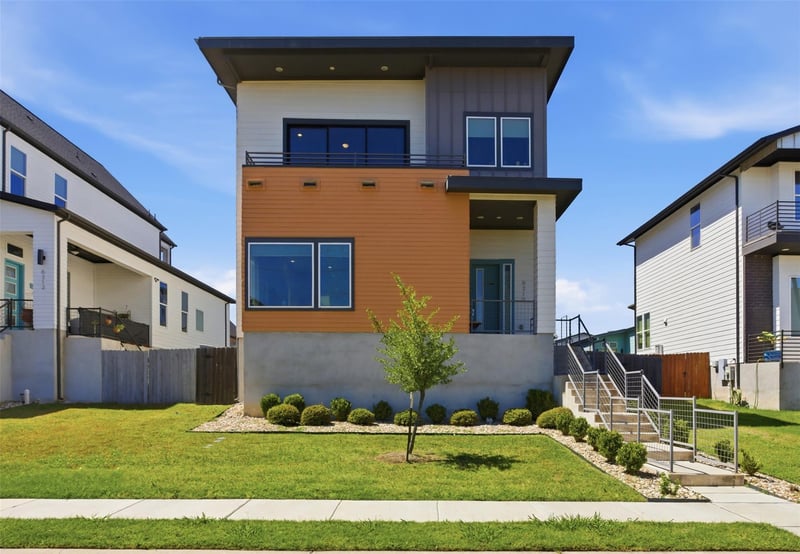 Virtual tour of 6216 Toscana Ave