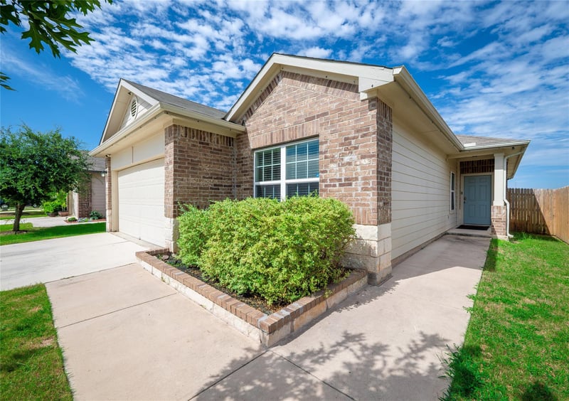 Virtual tour of 624 Independence Ave