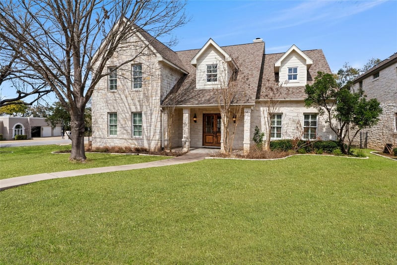 Virtual tour of 625 Robin Dale CT