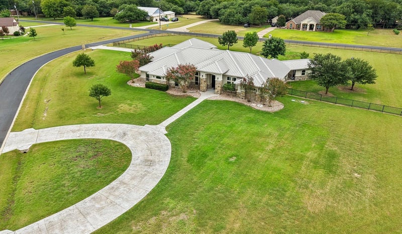 Virtual tour of 6258 Miller Ln
