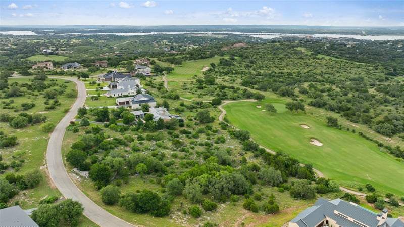 Virtual tour of 629 Passionflower DR