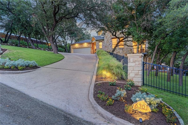 Virtual tour of 6301 Mountainclimb DR