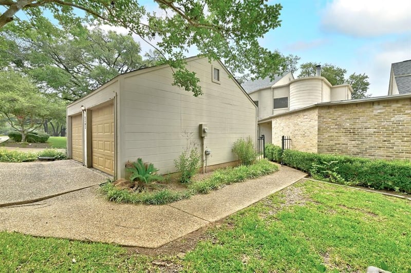 Virtual tour of 6303 Five Acre Wood ST