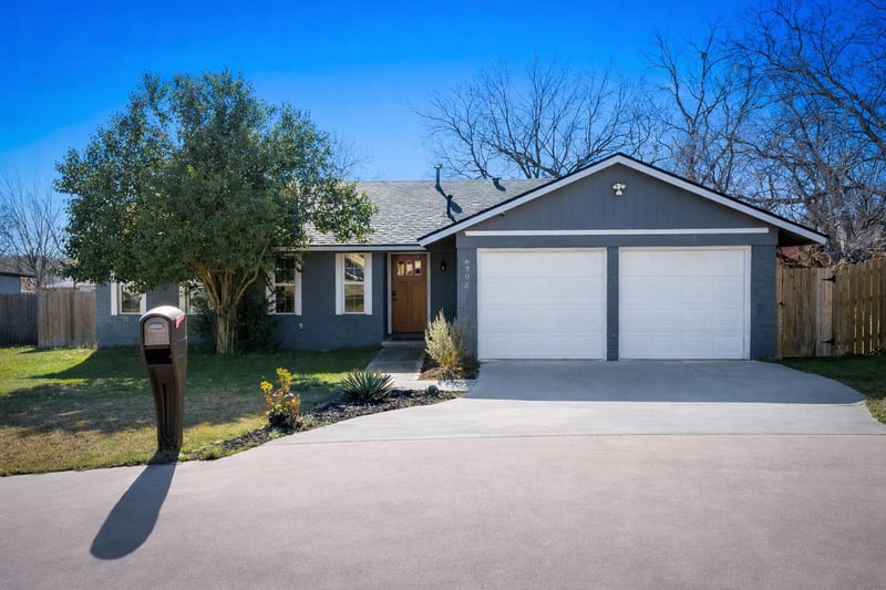 Virtual tour of 6305 Craigwood Cir