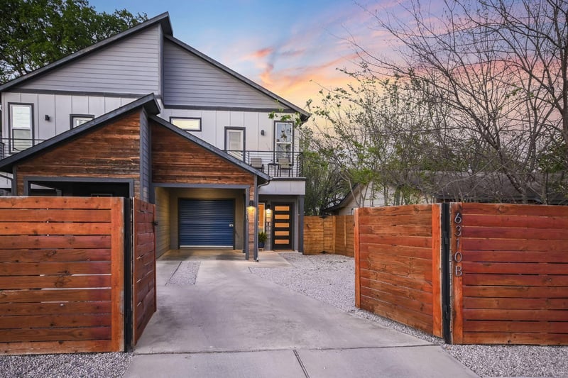 Virtual tour of 6310 Porter ST Unit #B