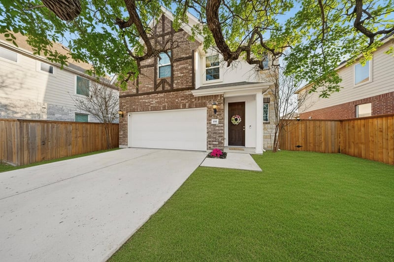 Virtual tour of 639 Pheasant Hill LN