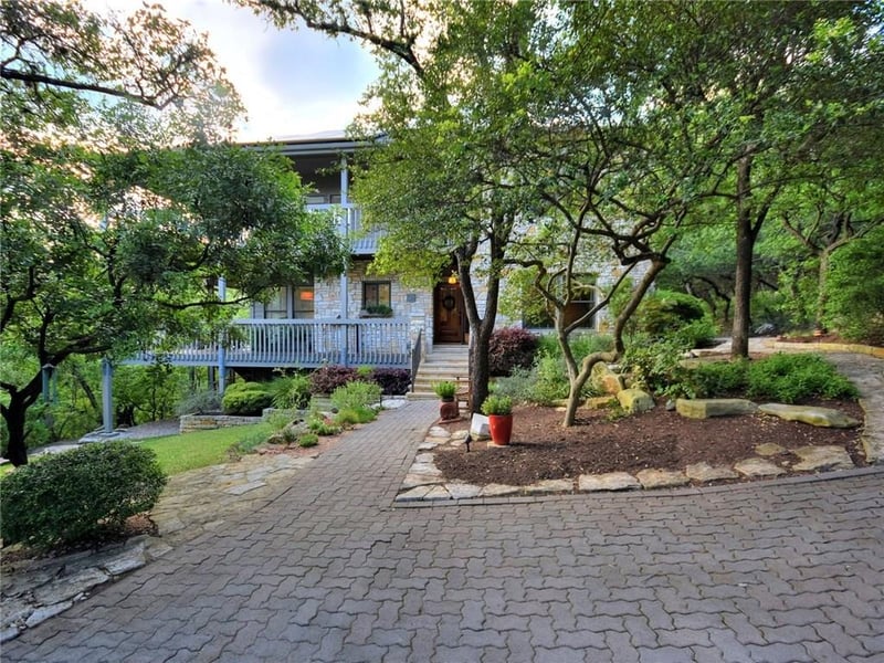 Virtual tour of 6404 DRY CLIFF Cv