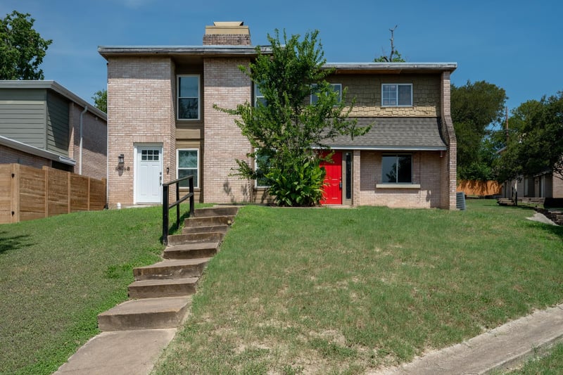 Virtual tour of 6406 Chimney Creek CIR Unit #B