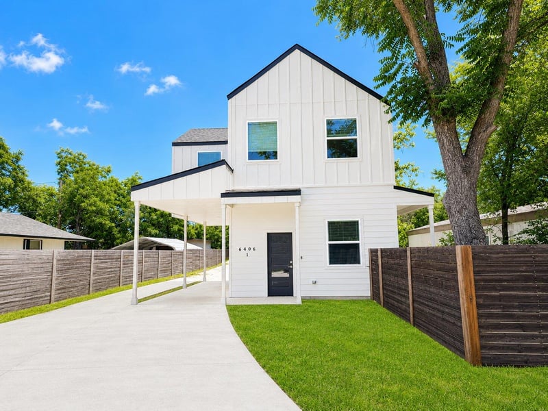 Virtual tour of 6406 Felix Ave Unit #1