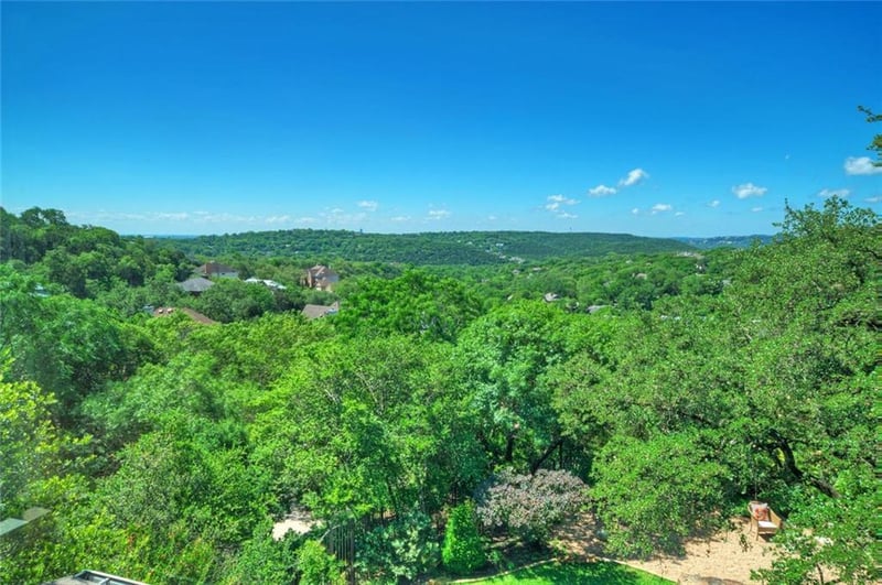 Virtual tour of 6407 Dry Cliff Cv