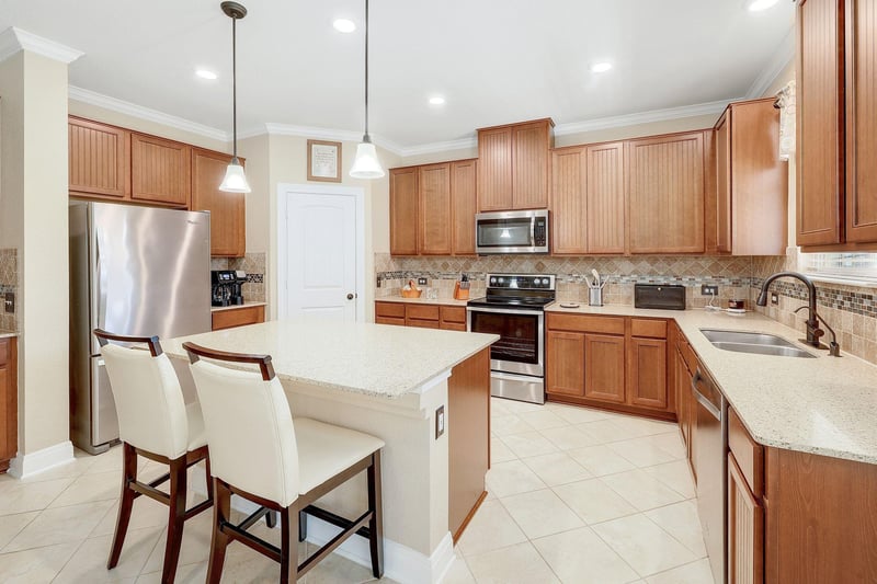 Virtual tour of 646 Landon Samuel LOOP