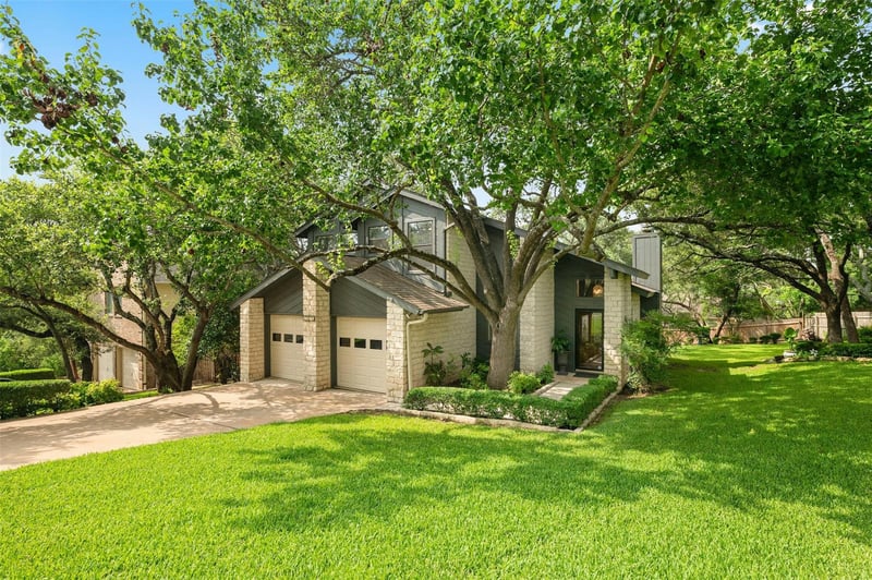 Virtual tour of 6501 Augusta National DR