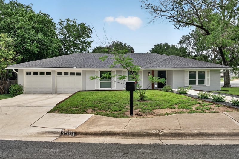 Virtual tour of 6501 Willamette DR