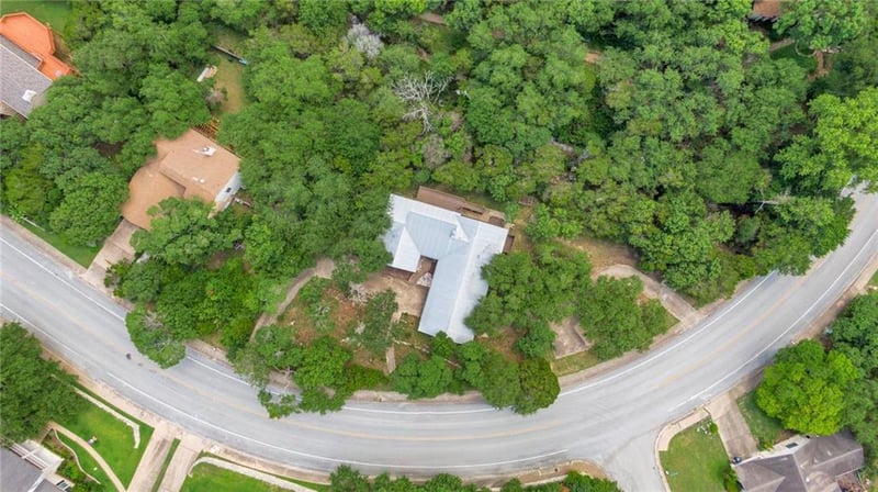 Virtual tour of 6508 Whitemarsh Valley WALK