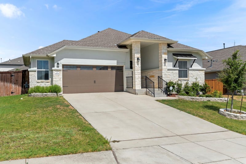 Virtual tour of 6533 Crockett Cv