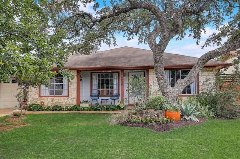 Virtual tour of 6535 Fair Valley Trl