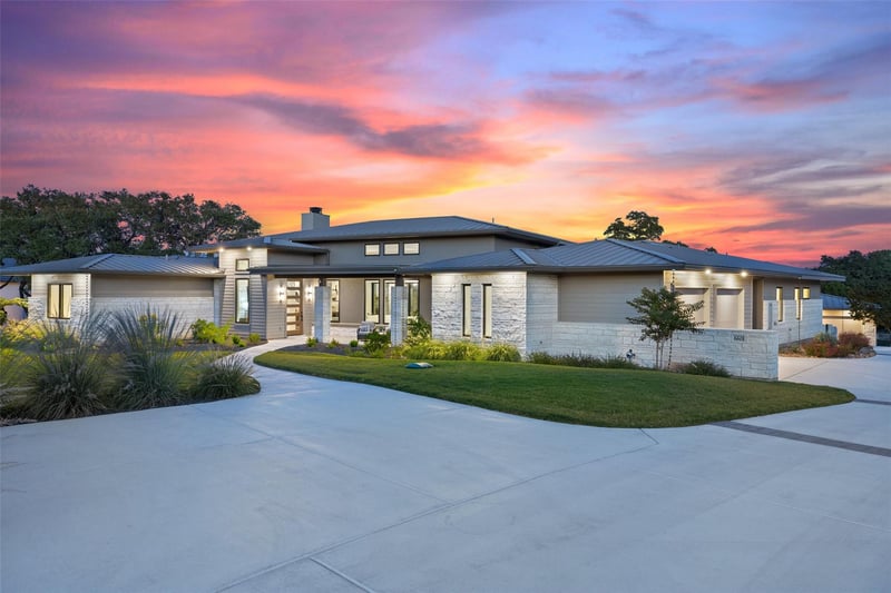 Virtual tour of 6601 Caudill LN