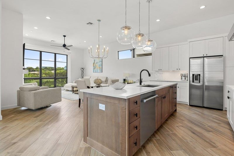 Virtual tour of 6603 Liliana LN Unit #5