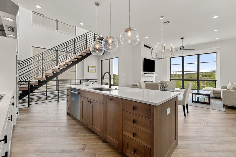 Virtual tour of 6603 Liliana Ln Unit #5
