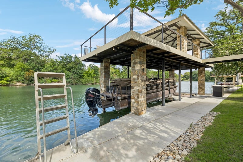 Virtual tour of 662 Brooke Ashley