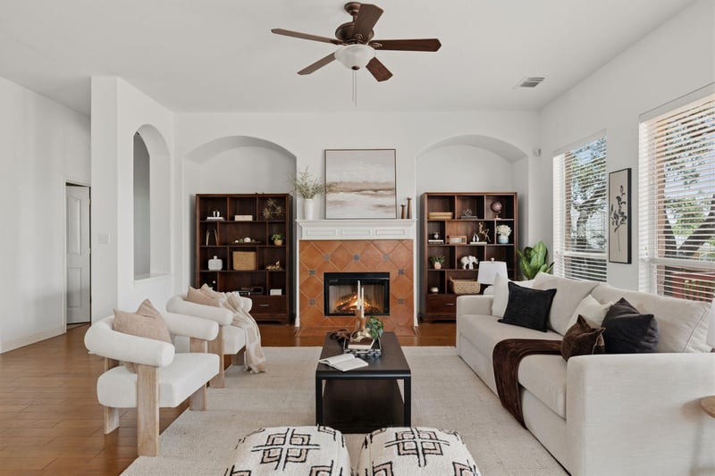 Virtual tour of 6623 Yaupon Dr