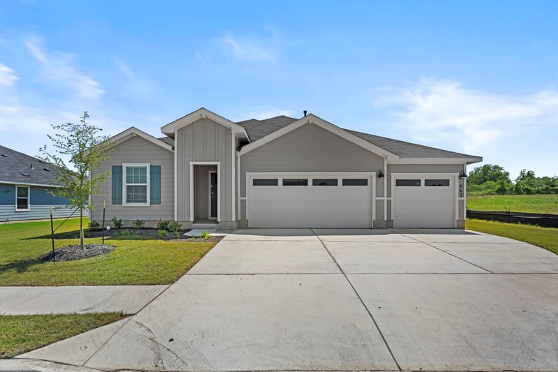Virtual tour of 663 Ebbsfleet DR