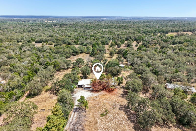 Virtual tour of 664 Hidden Oaks DR