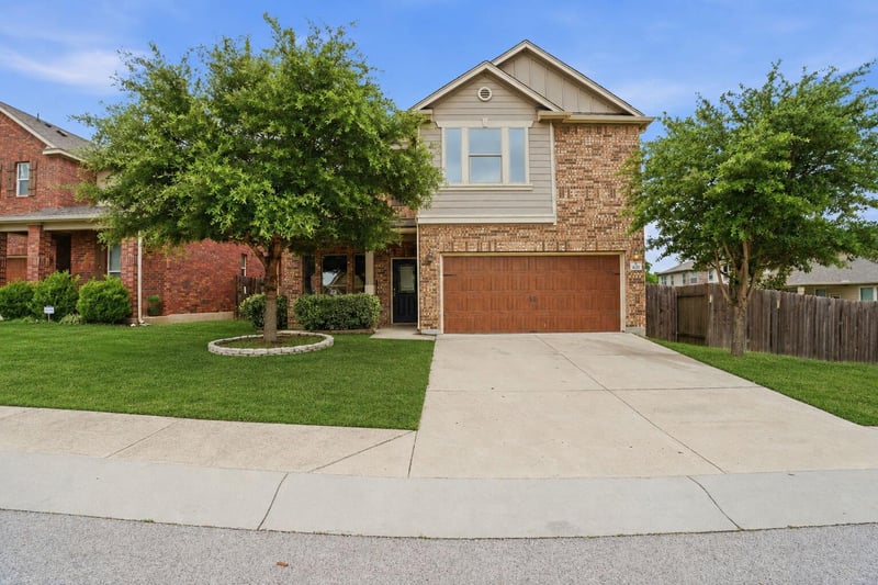 Virtual tour of 670 Landon Samuel LOOP