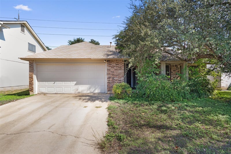 Virtual tour of 6700 Luckenbach Ln
