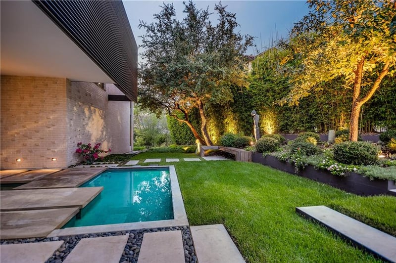 Virtual tour of 6701 Valburn Dr