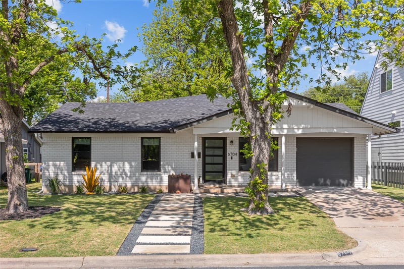 Virtual tour of 6704 Hardy DR